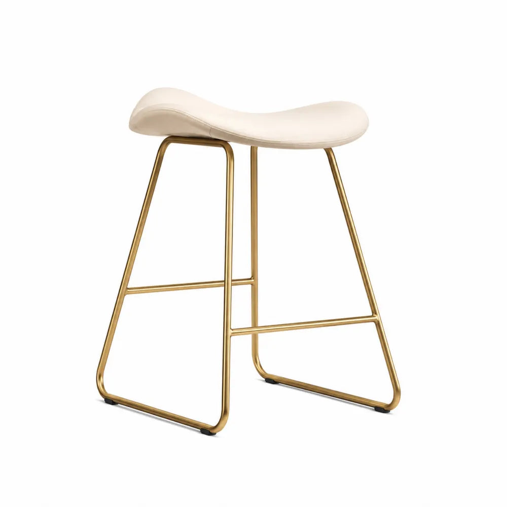 Tabouret en cuir synthétique beige avec structure métallique dorée