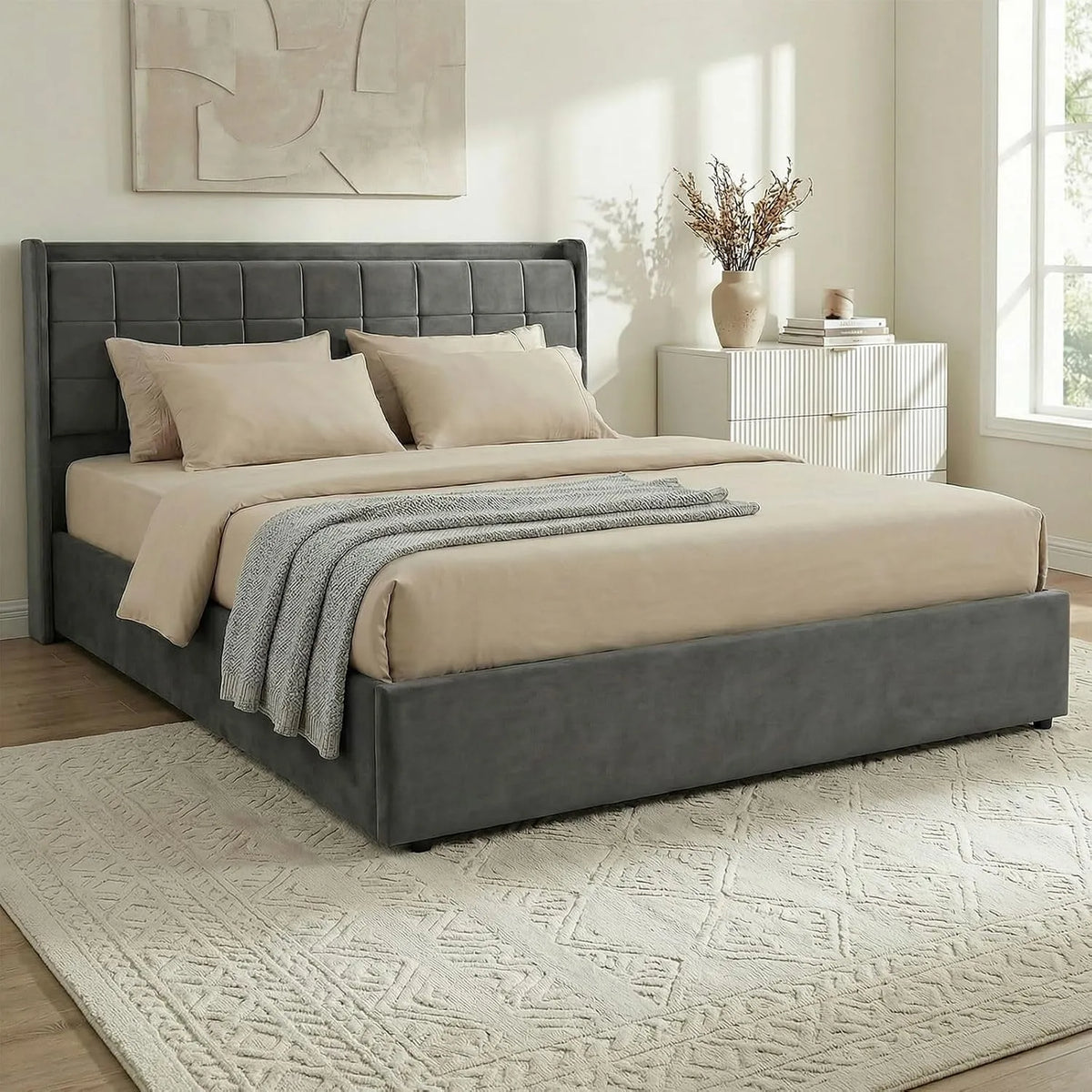 Lit Coffre Yaro rembourré – revêtement en tissu, avec rangement, 160 × 200 cm, gris, revêtement en velours