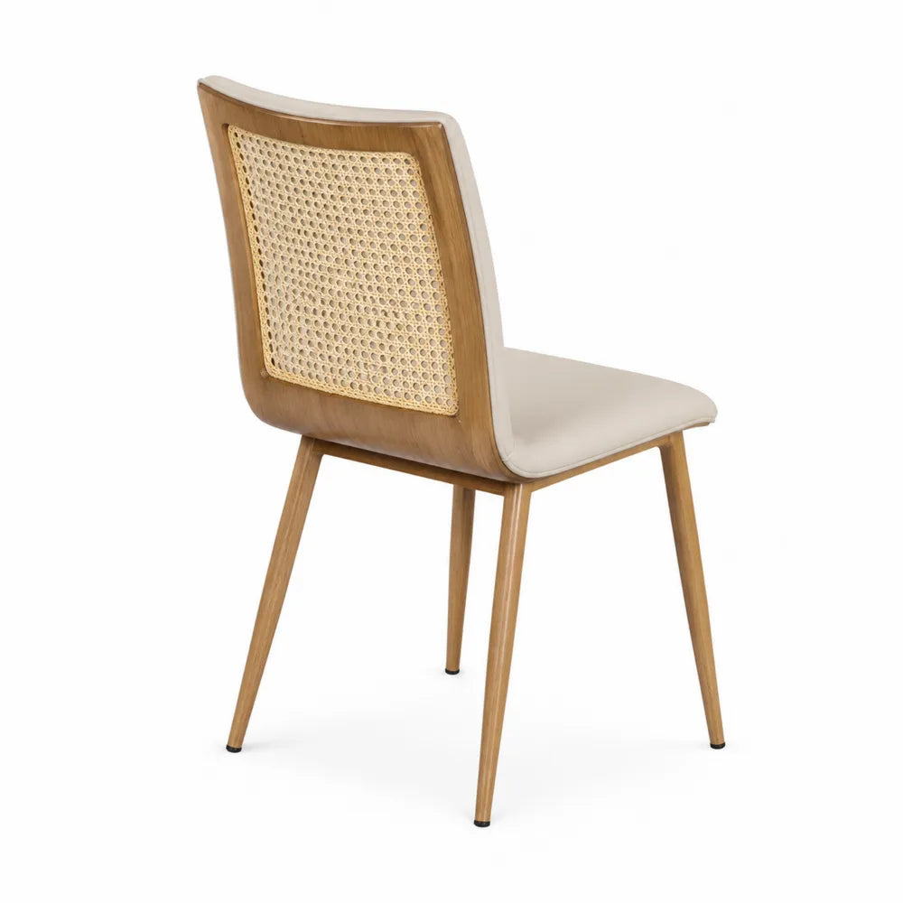 Chaise en bois avec dossier en rotin et assise en polyester beige